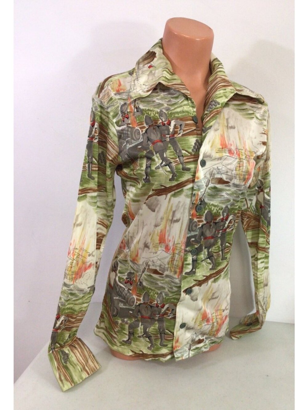 Vintage Nylon 70’s Shirt Medieval Print Womens Small